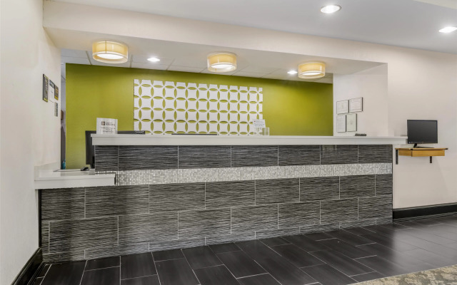 Best Western Commerce Inn