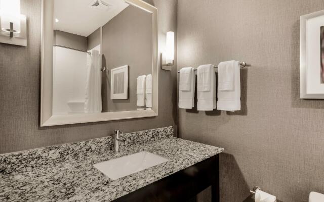 Holiday Inn Hotel & Suites Silicon Valley - Milpitas, an IHG Hotel