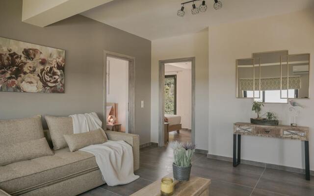 Queen Bee Apartment A