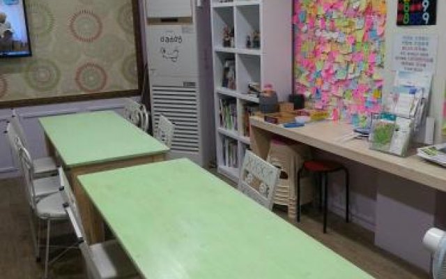 Gyeongju Friend Guest House - Hostel