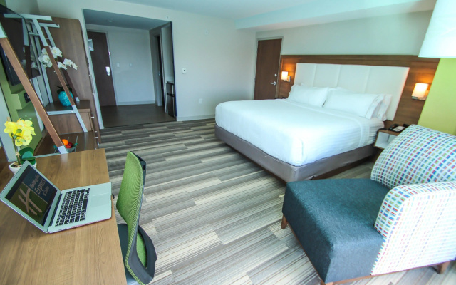 Holiday Inn Express & Suites Miami Airport East by IHG