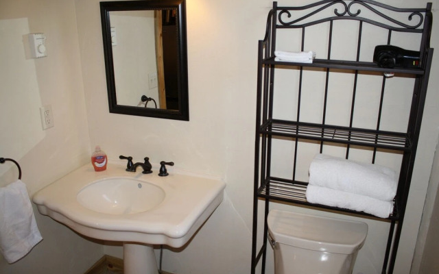 The Historic Wapiti Lodge