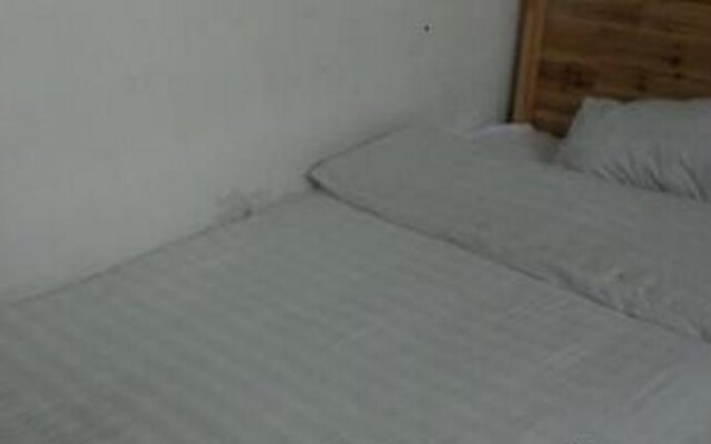 Qufu Ruiyuan Business Inn