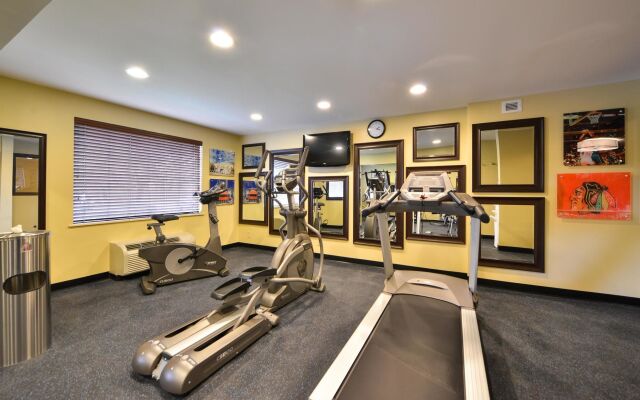 Best Western Plus Glenview Chicagoland Inn & Suites