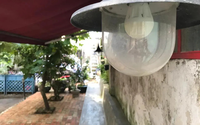 No. 6 Cuobian Hostel