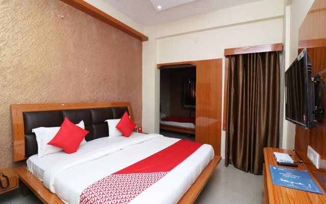 Hotel Neena Palace by OYO Rooms