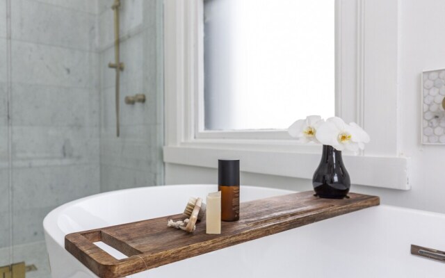 Victoria Hall Apartments