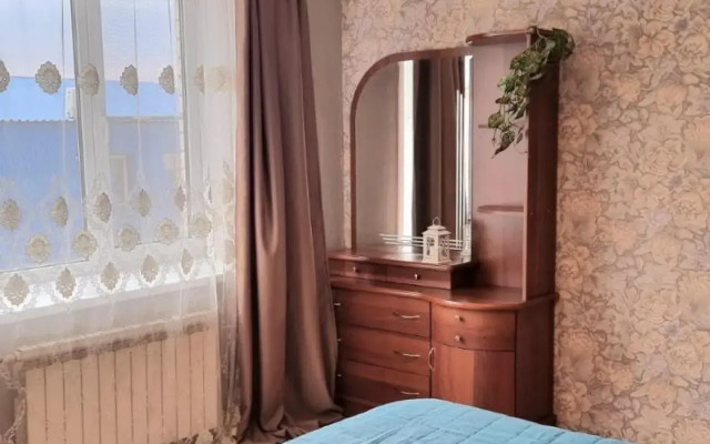 Cozy house on Savushkina street 4 building 2