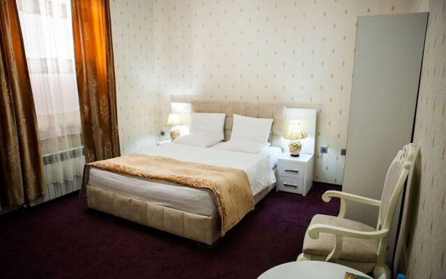 Issam Hotel & Spa