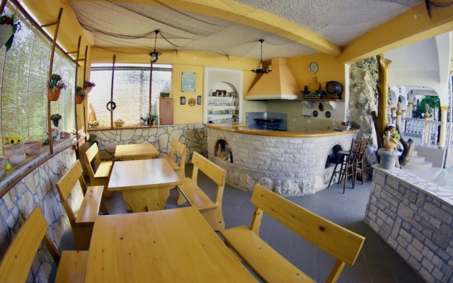 Olive Apartments