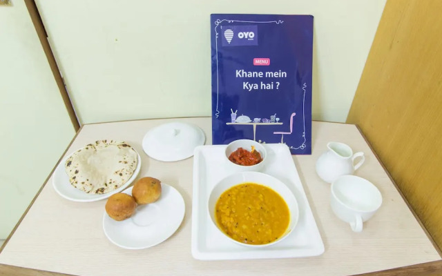 OYO 8932 Delight Inn Gachibowli
