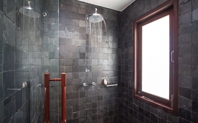 Nirano Villa 23 2 Beds