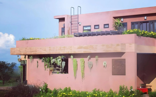 House of Love Khaoyai by Ganit