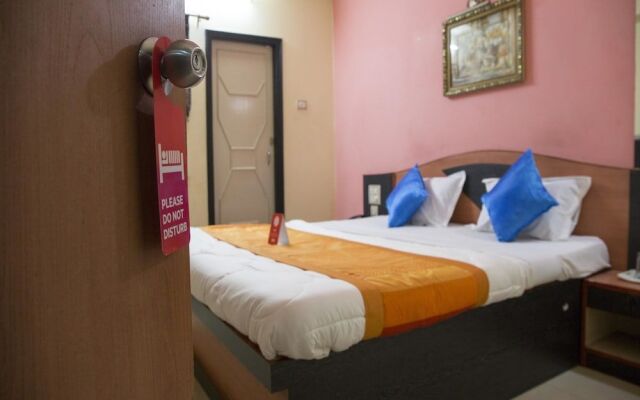 OYO 3886 Hotel Trimurti Heights