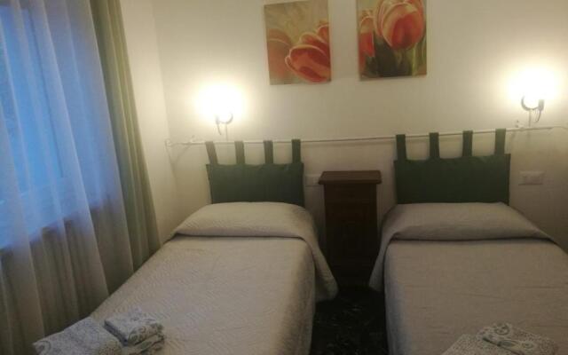 MinihouseLarissa diVerona