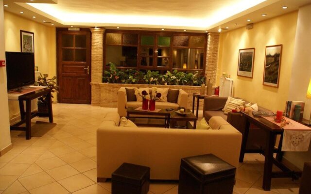 Yria Hotel