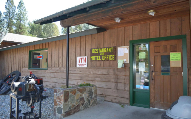 Rimrock Lodge