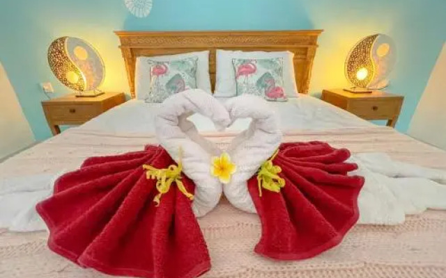 Solaluna Beach Homestay