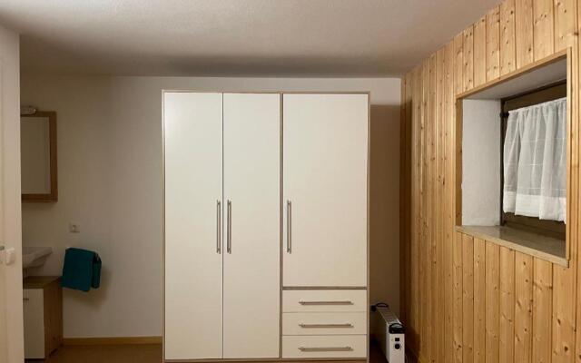 Großzügiges Domizil, 90qm, mit Terrasse, Garten und Garage