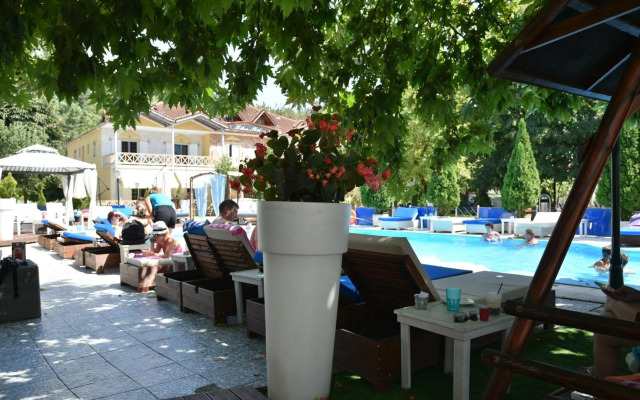 Krikonis Hotel
