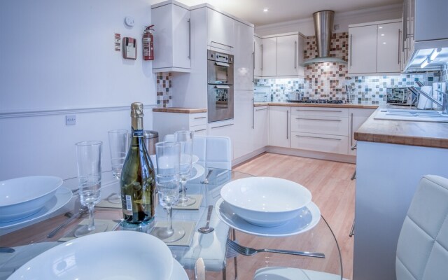 South Beach View- 2 Bedroom - Tenby