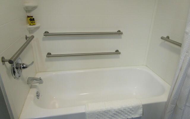 Best Western Plus Bloomington East Hotel