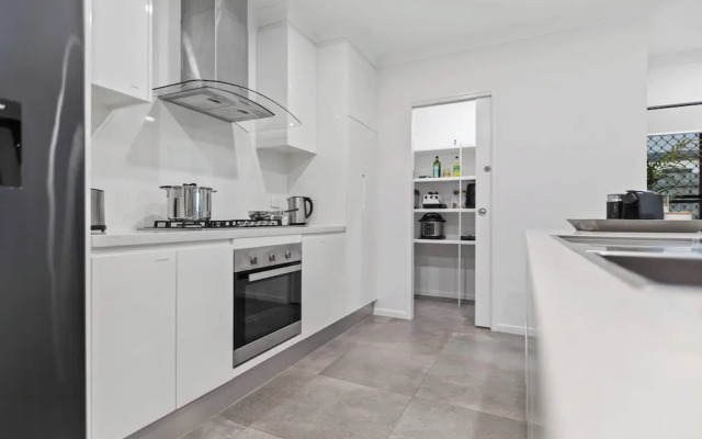 Trinity Oasis Spa BBQ Family Retreat