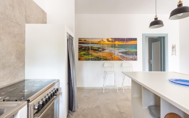 3553 Villa Cirenaica by Barbarhouse