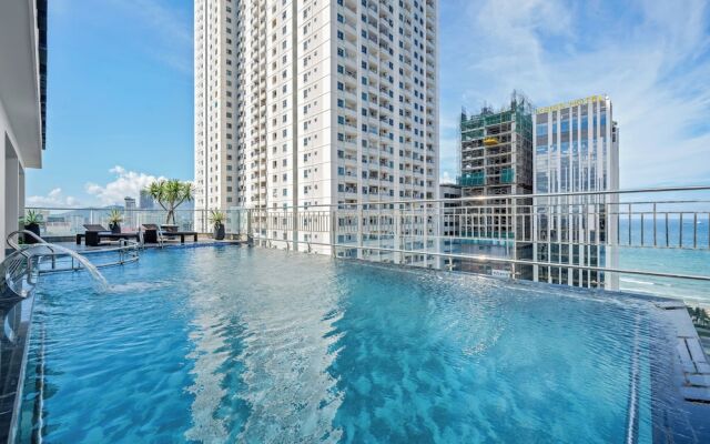 Monalisa Luxury Hotel