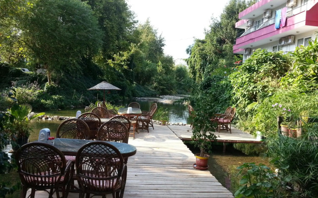 Arikanda River Garden Hotel