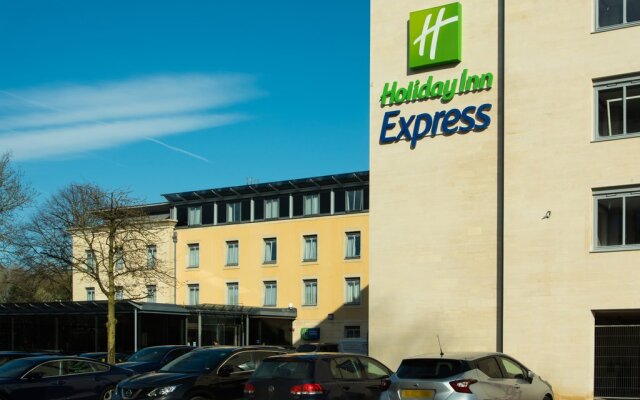 Holiday Inn Express Bath, an IHG Hotel