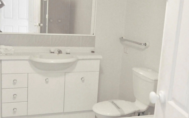 Oceanside Cove Holiday Apartments