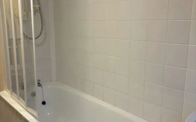 Stylish 2 Bedroom Apartment in Havant