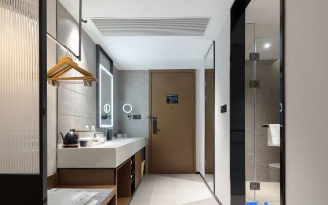 Atour Hotel Shanghai  Jing'an IMIX Park