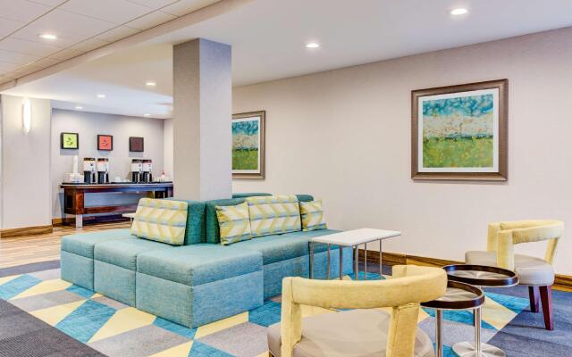 Hampton Inn & Suites Macon I-475