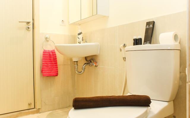 Comfortable 2Br With Study Room At Meikarta Apartment