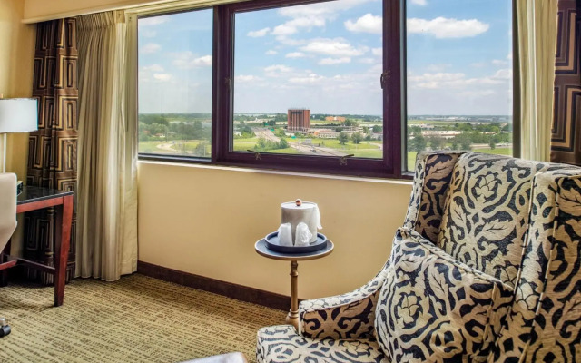 Crowne Plaza St. Louis Airport by IHG