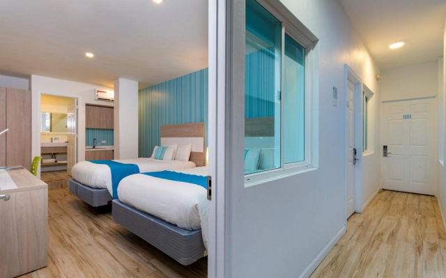 Aqualina Inn