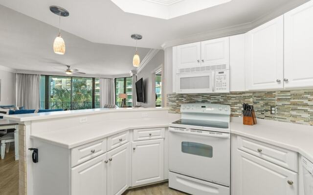 Phoenix on the Bay 1228