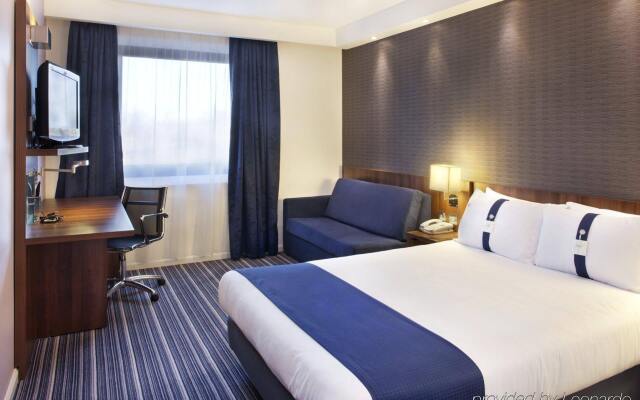 Holiday Inn Express London - Wimbledon South, an IHG Hotel