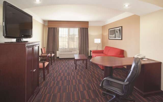La Quinta Inn & Suites by Wyndham Albuquerque Midtown