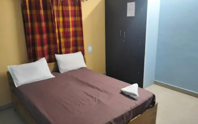 Goroomgo Shivansh Guest House
