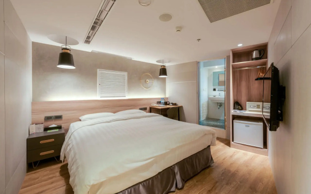 RF Hotel - Zhongxiao