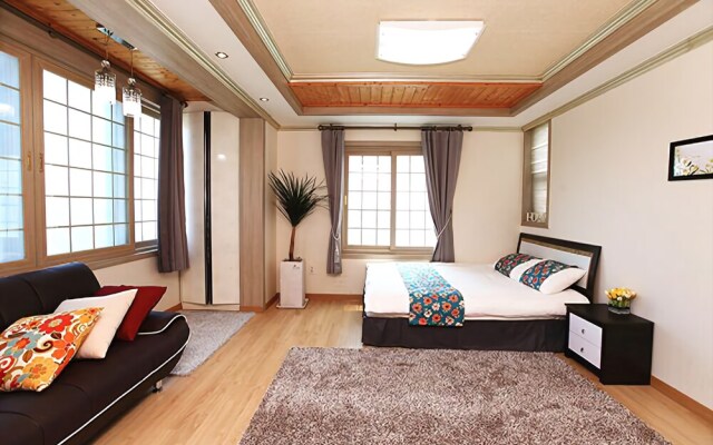 Seogwipo Arahyanfamily House Pension