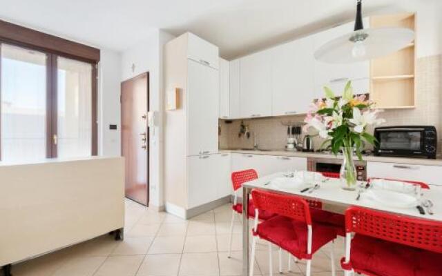 Linate Huge Terrace Apartment