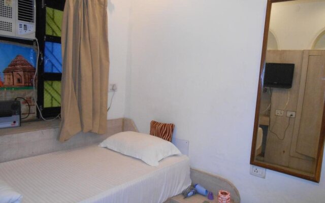 Silver Ganges Paying Guest House