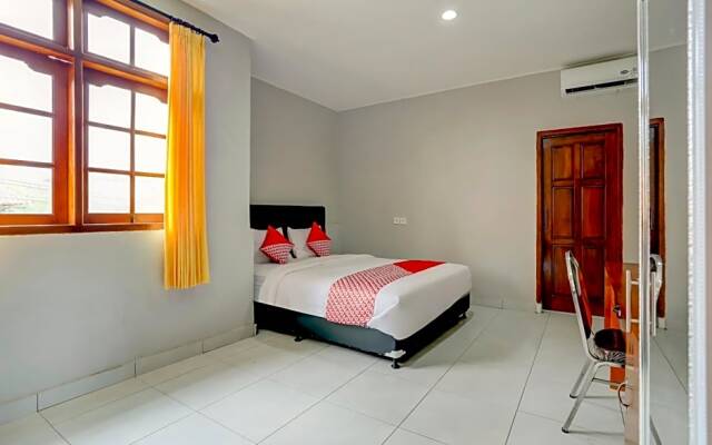 OYO 90089 Hotel Satria Syariah