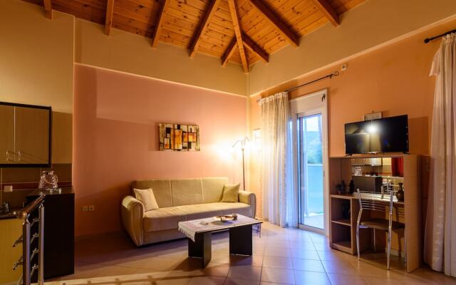 Kyparissia Garden Retreat - Premium Master Suite