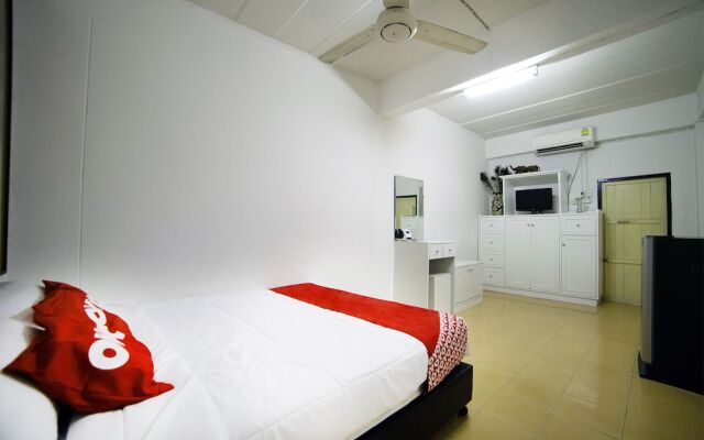 OYO 560 Chang Hostel? Suvarnabhumi