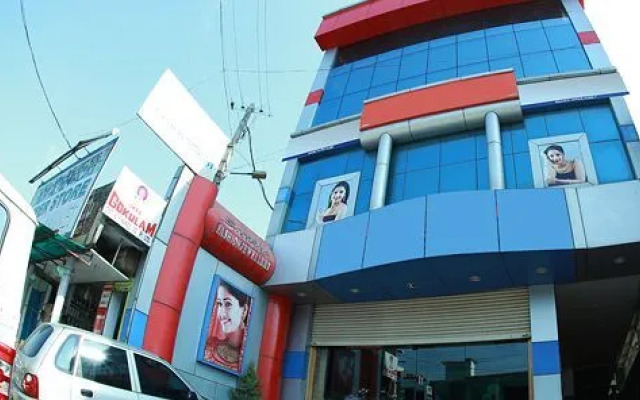 Vedanta Wake Up-Kumily Town Center